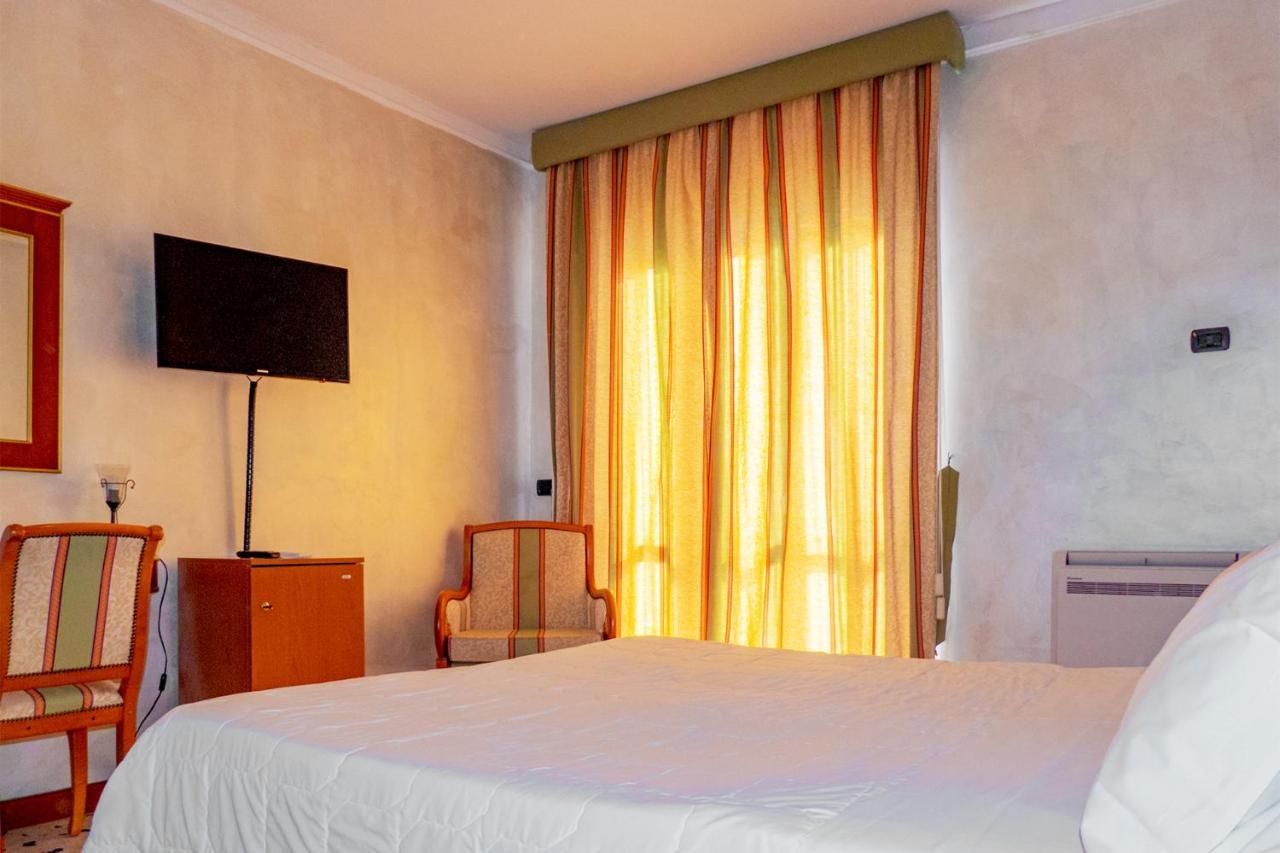 Hotel Astoria Fermo Extérieur photo