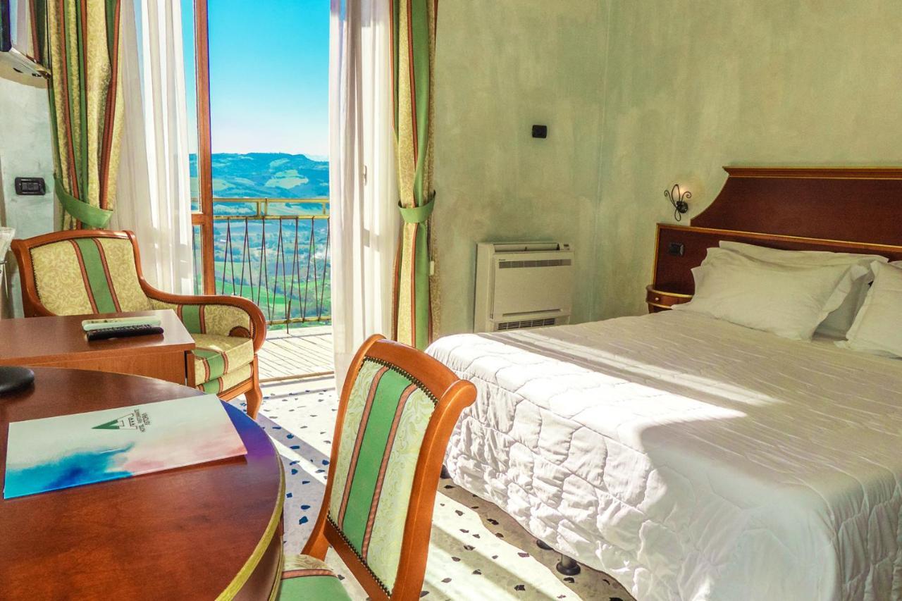 Hotel Astoria Fermo Extérieur photo