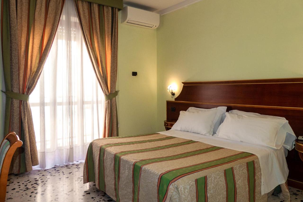 Hotel Astoria Fermo Extérieur photo