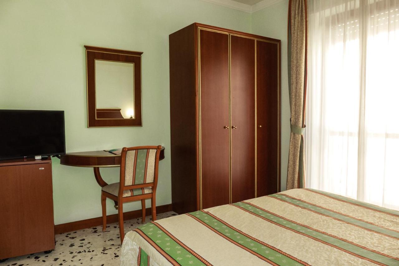 Hotel Astoria Fermo Extérieur photo
